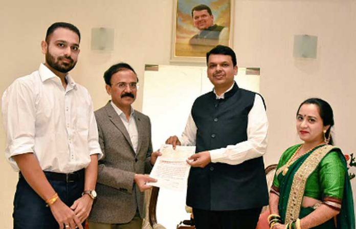 cm-with-mahesh-zagade