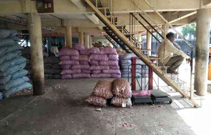 onion-market-in-pune