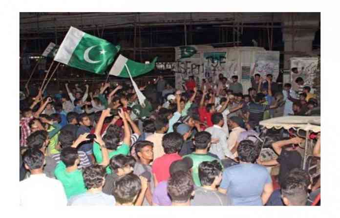 pakistan-celebrate
