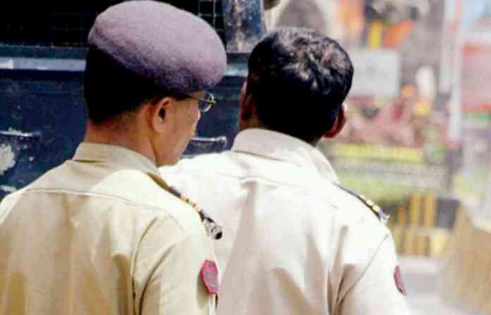 police-1111_crop_700x450