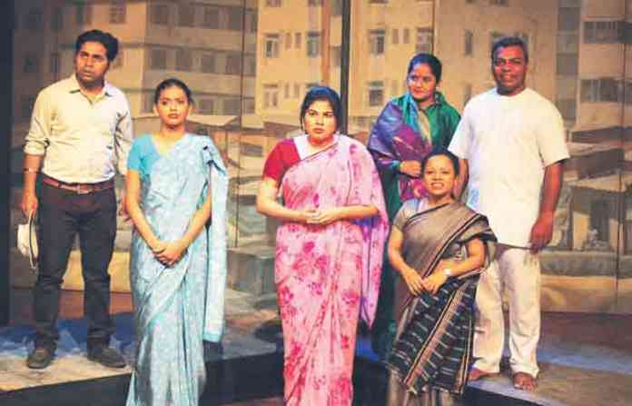 yah-kaun-chitrakar-hai