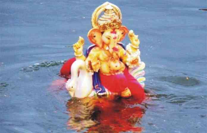 ganpati-immersion
