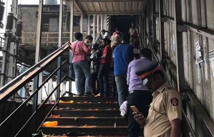mumbai-parel-stampede