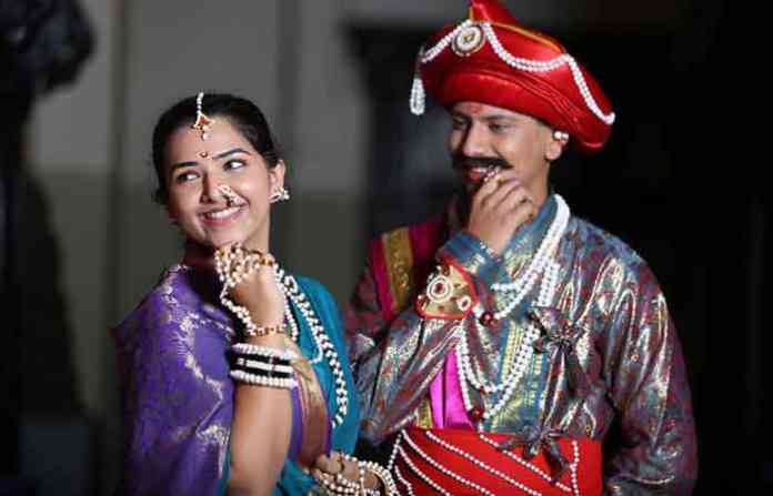 halwa-jewellery-couple