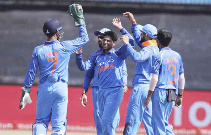 kuldeep-yadav-and-team-indi