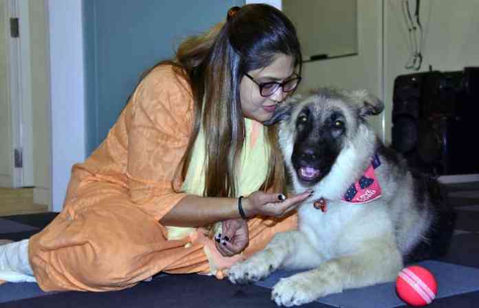 aarti-with-dog