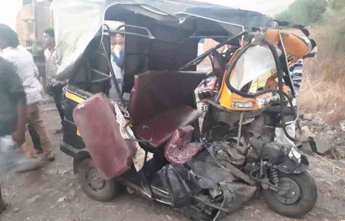 ape-rickshaw-accident
