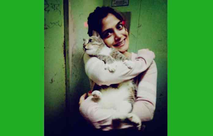 isha-with-cat