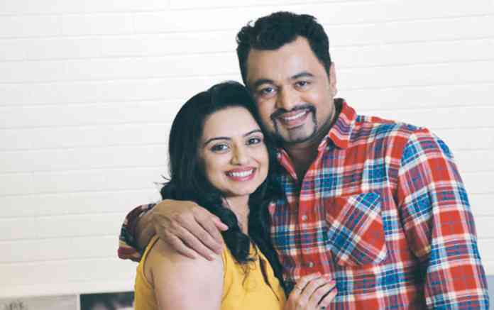 shruti-marathe-and-subodh-bhave