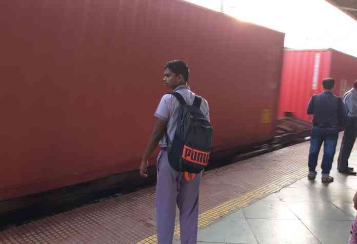 goods-train-in-ambernath-st