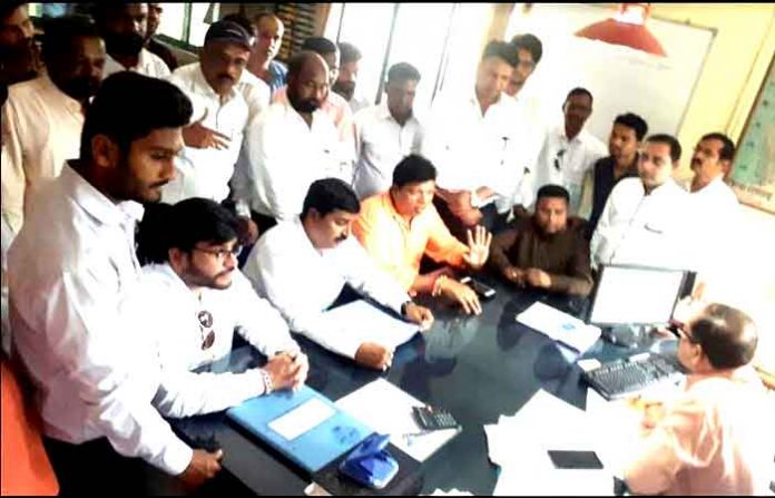 shivsena-grahak