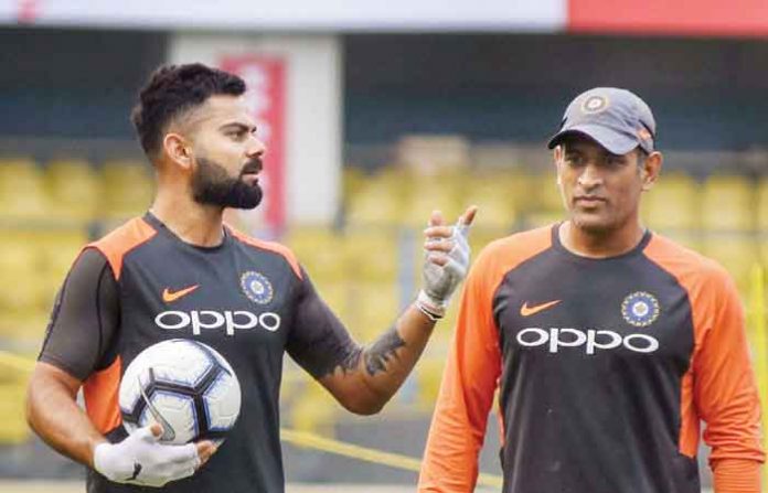 kohli-dhoni