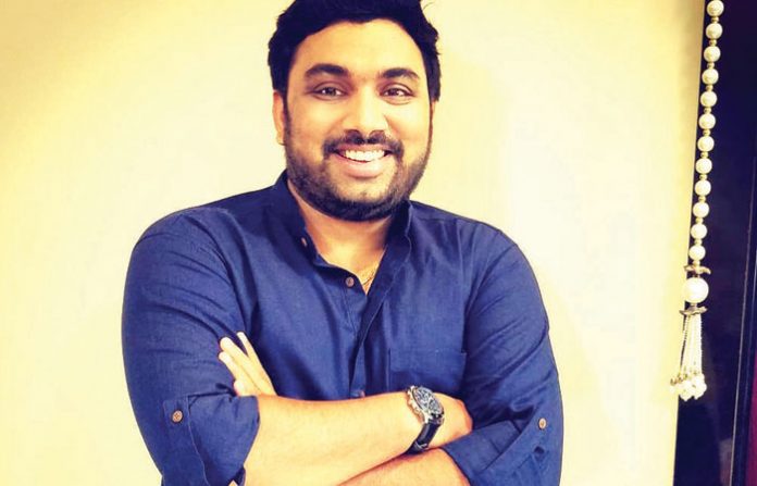 aniket-patil-theater-artist