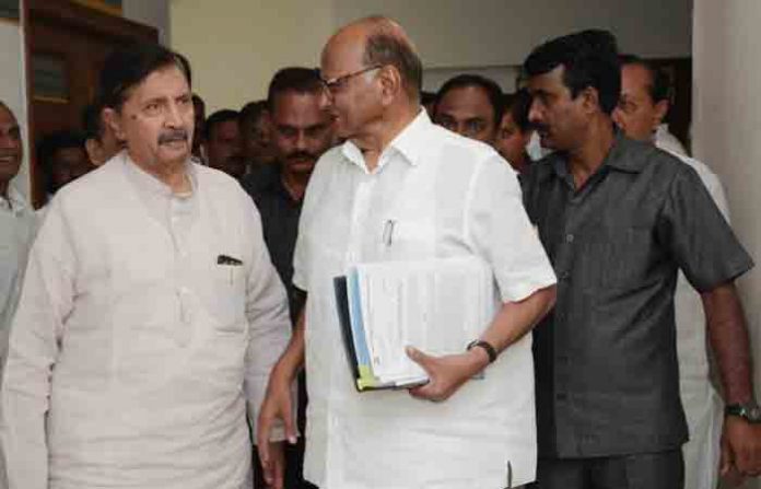 sharad-pawar-meeting
