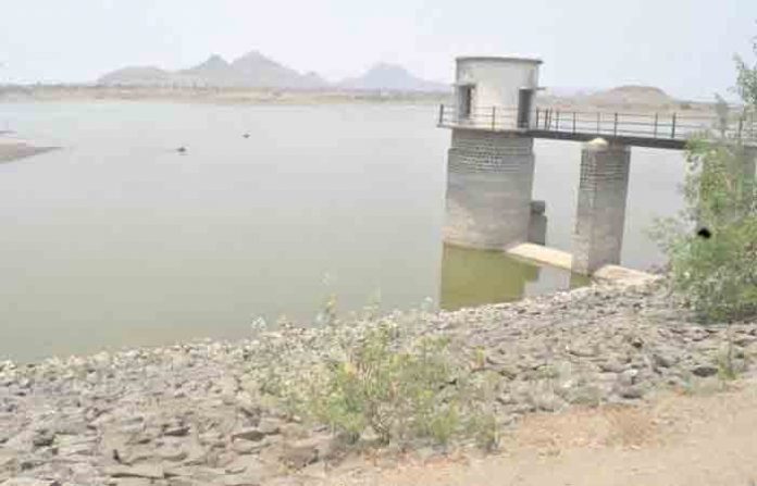 dam-f