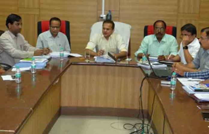 nagar-dvivedi-meeting