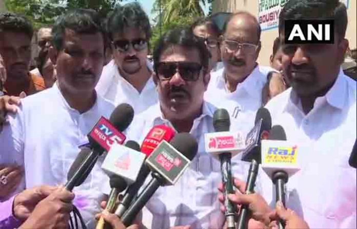 ahmed-khan-karnatak-ministe
