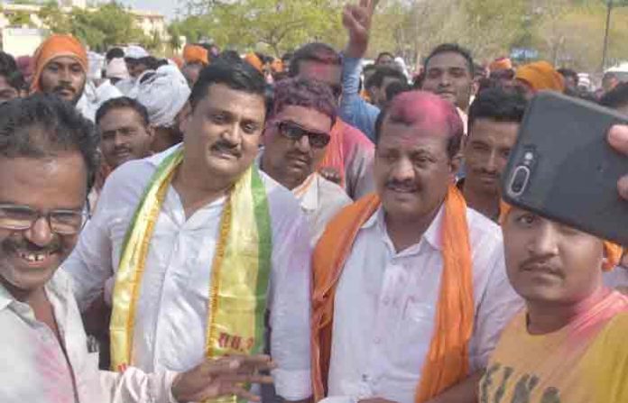 sanjay-jadhav