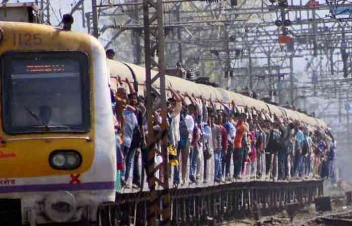 mumbai-local-train