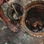 safai-kaamgar-in-manhole