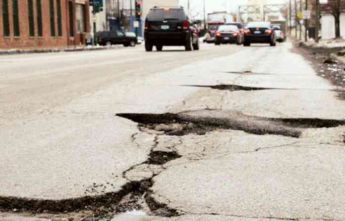 pot-hole-facebook_crop_700x450