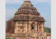 कोणार्क मंदिराच्या गाभाऱ्यात मिळणार भाविकांना प्रवेश, वाळू बाहेर काढण्याचे काम जोरात सुरू