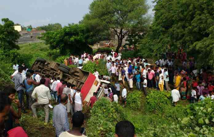 bus-accident-udagir
