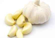 लसूण खराब होऊ नये म्हणून…