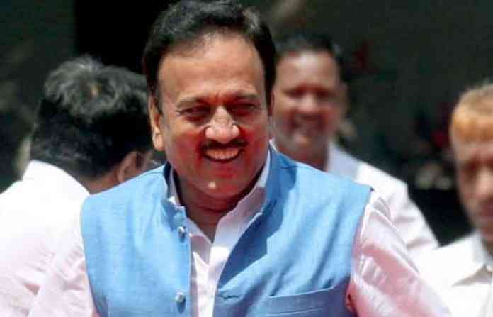 girish-mahajan-bjp-photo