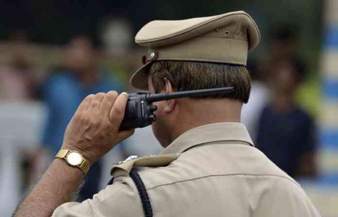 threat-call-and-police-on-w