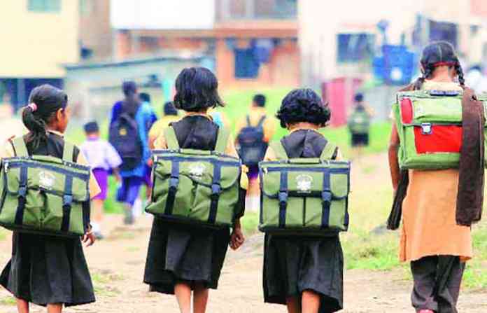 girl-students-l