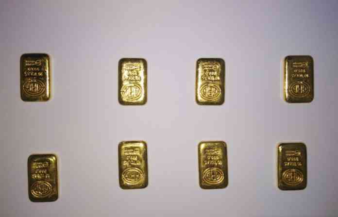 gold-smuggling