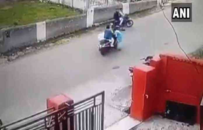 girls-two-wheeler