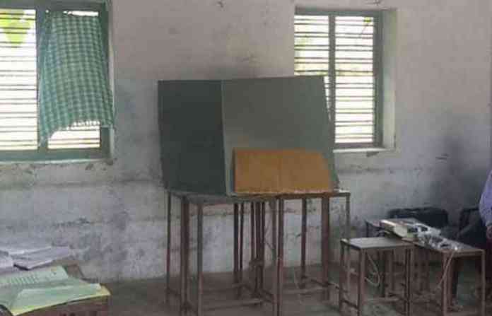 voting-booth