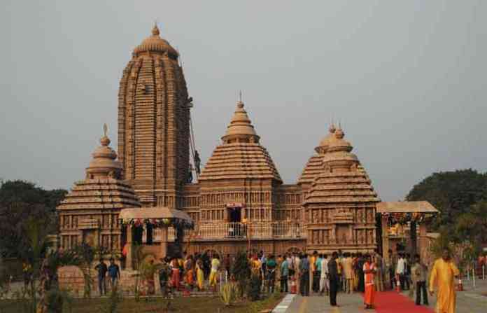 jagannath-puri-temple-2