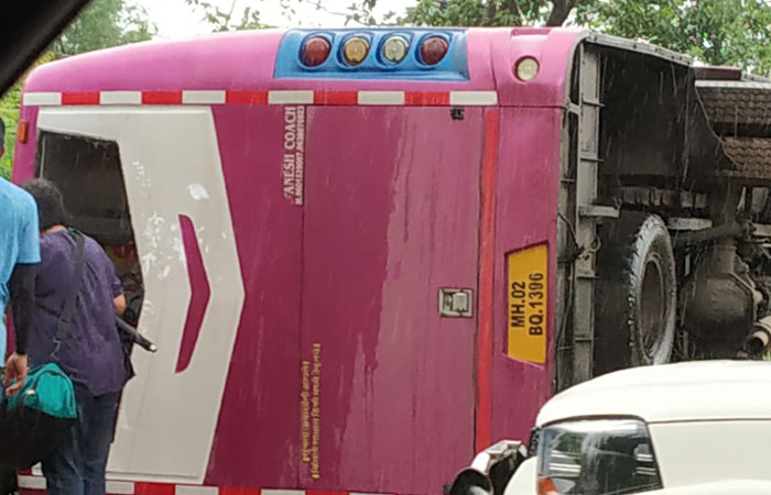 bus-accident-on-eway