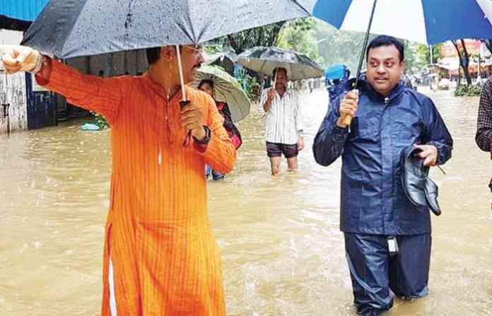 sambit-patra-in-water sambit-patra-in-water