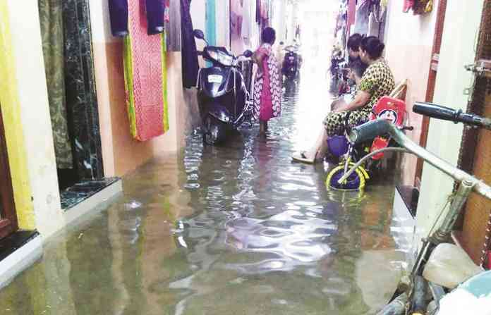 water-logging-in-bit-chawl
