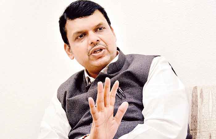 fadnavis-clash