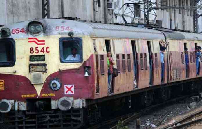 harbor-train-mumbai