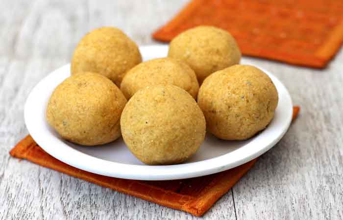moong-laddu