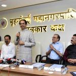 uddhav-thackeray-in-bmc-pre