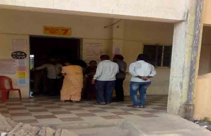 nagar-voting-4