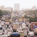 ठाण्याच्या डीपीडीसीत ट्रॅफिककोंडीवरून ‘खड्डा’जंगी; छोटा मासा निलंबित, बडे सुशेगाद