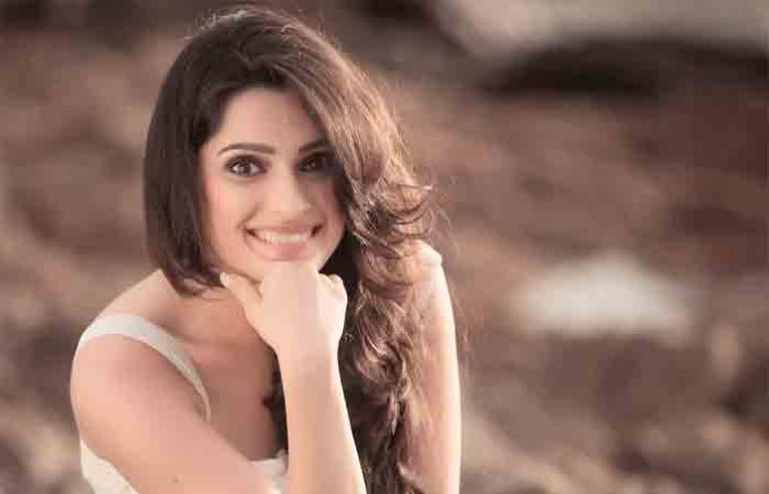 priya-bapat-1