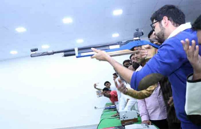 aaditya-thackeray-shooting