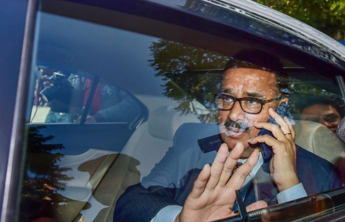 alok-verma-in-car