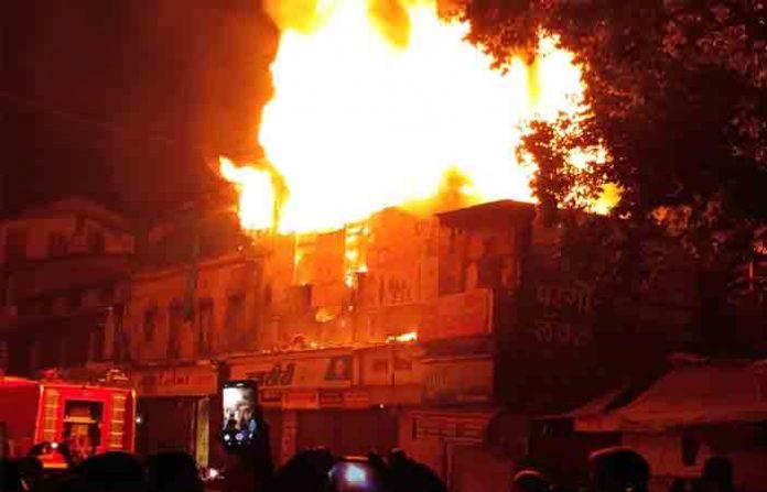 pune-fire26