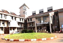 सिंधुदुर्गात नगरपंचायत , नगरपरिषदांसाठी 241 उमेदवारांचे अर्ज दाखल; सर्व उमेदवारांचे शक्तीप्रदर्शन