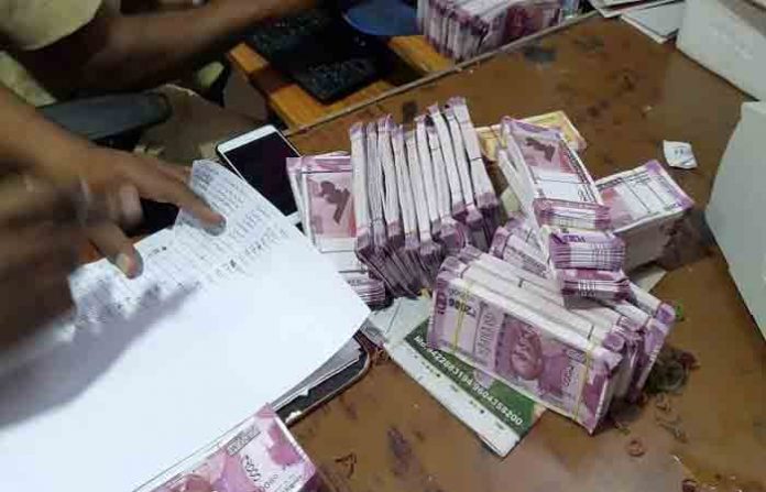 fake-currency-12